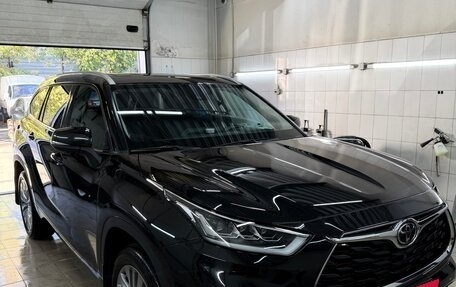 Toyota Highlander, 2024 год, 5 300 000 рублей, 3 фотография