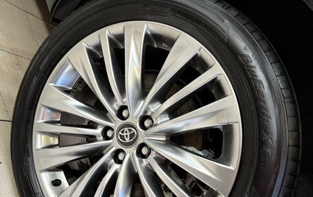 Toyota Highlander, 2024 год, 5 300 000 рублей, 13 фотография