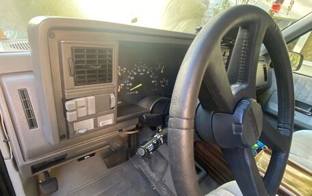 Chevrolet Suburban VIII, 1993 год, 2 000 000 рублей, 10 фотография