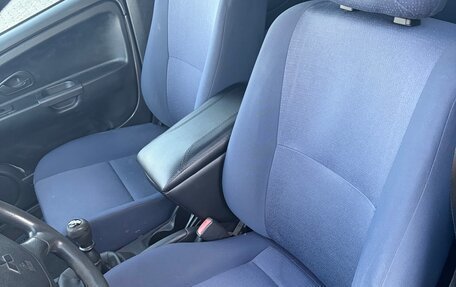 Mitsubishi Carisma I, 2003 год, 170 000 рублей, 9 фотография