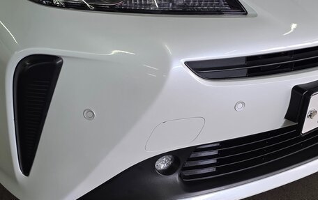 Toyota Prius IV XW50, 2022 год, 2 200 000 рублей, 3 фотография