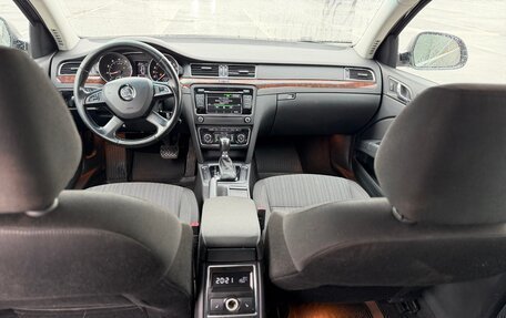 Skoda Superb III рестайлинг, 2013 год, 880 000 рублей, 7 фотография