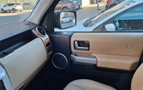 Land Rover Discovery III, 2008 год, 840 000 рублей, 12 фотография