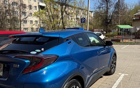 Toyota C-HR I рестайлинг, 2017 год, 2 000 000 рублей, 11 фотография