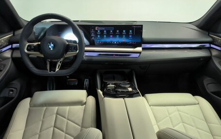 BMW 5 серия, 2024 год, 11 500 000 рублей, 21 фотография