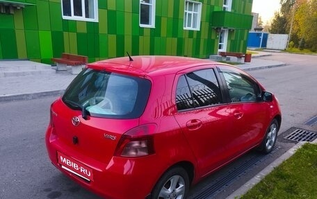 Toyota Yaris III рестайлинг, 2008 год, 555 000 рублей, 3 фотография