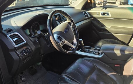 Ford Explorer VI, 2013 год, 1 850 000 рублей, 3 фотография