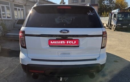 Ford Explorer VI, 2013 год, 1 850 000 рублей, 6 фотография