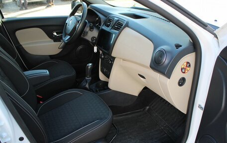 Renault Logan II, 2015 год, 819 000 рублей, 9 фотография