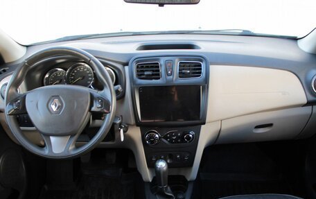 Renault Logan II, 2015 год, 819 000 рублей, 10 фотография