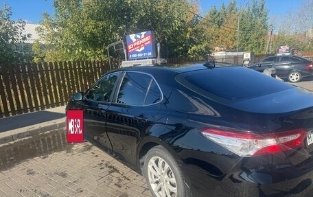 Toyota Camry, 2017 год, 2 500 000 рублей, 6 фотография