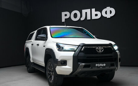 Toyota Hilux VIII, 2021 год, 4 900 000 рублей, 7 фотография