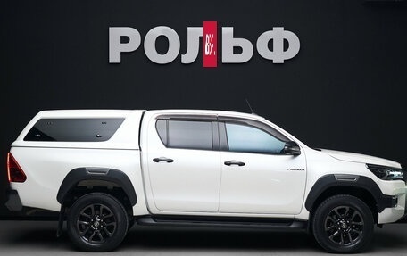 Toyota Hilux VIII, 2021 год, 4 900 000 рублей, 3 фотография