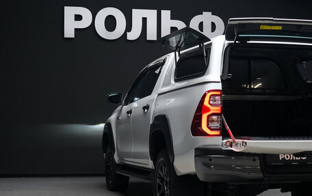 Toyota Hilux VIII, 2021 год, 4 900 000 рублей, 19 фотография