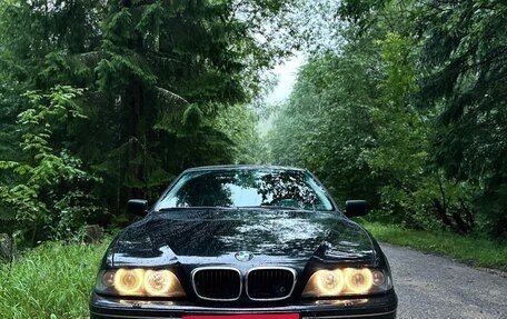 BMW 5 серия, 2003 год, 950 000 рублей, 10 фотография