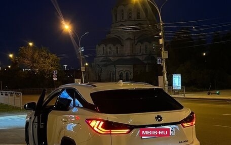 Lexus RX IV рестайлинг, 2019 год, 4 590 000 рублей, 18 фотография