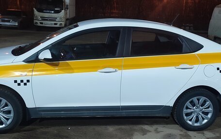 Hyundai Solaris II рестайлинг, 2019 год, 950 000 рублей, 4 фотография