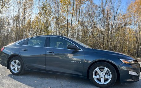 Chevrolet Malibu IX, 2019 год, 1 750 000 рублей, 5 фотография