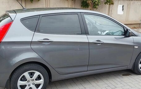 Hyundai Solaris II рестайлинг, 2012 год, 859 000 рублей, 5 фотография