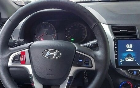 Hyundai Solaris II рестайлинг, 2012 год, 859 000 рублей, 17 фотография