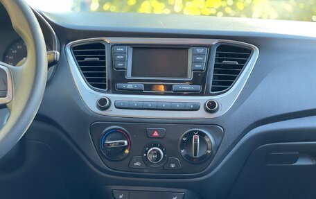 Hyundai Solaris II рестайлинг, 2018 год, 1 170 000 рублей, 10 фотография