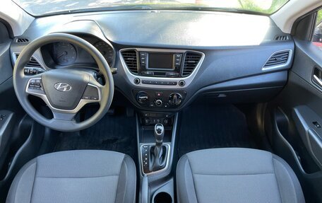 Hyundai Solaris II рестайлинг, 2018 год, 1 170 000 рублей, 9 фотография