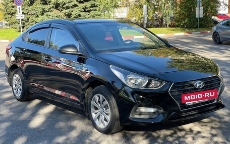Hyundai Solaris II рестайлинг, 2018 год, 1 170 000 рублей, 3 фотография