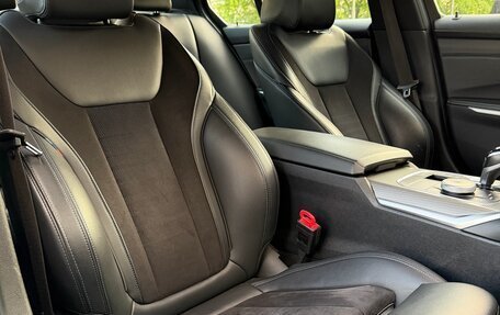 BMW 3 серия, 2019 год, 3 150 000 рублей, 18 фотография