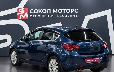 Opel Astra J, 2010 год, 829 900 рублей, 2 фотография