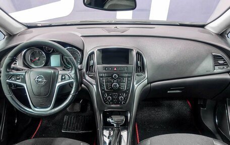 Opel Astra J, 2010 год, 829 900 рублей, 10 фотография