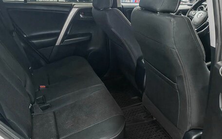 Toyota RAV4, 2017 год, 2 429 900 рублей, 12 фотография
