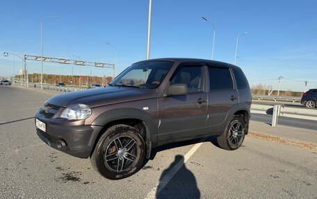 Chevrolet Niva I рестайлинг, 2015 год, 700 000 рублей, 2 фотография