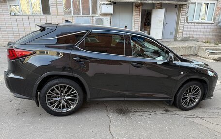 Lexus RX IV рестайлинг, 2017 год, 4 000 000 рублей, 6 фотография