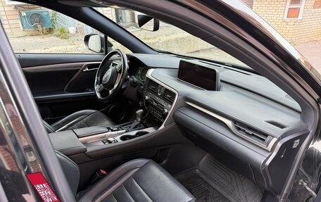 Lexus RX IV рестайлинг, 2017 год, 4 000 000 рублей, 4 фотография