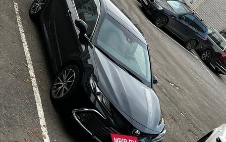 Toyota Camry, 2022 год, 3 500 000 рублей, 2 фотография