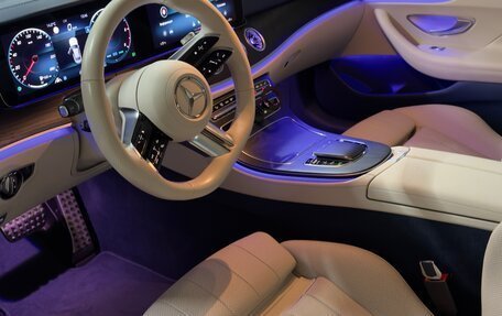 Mercedes-Benz E-Класс, 2022 год, 7 280 000 рублей, 4 фотография