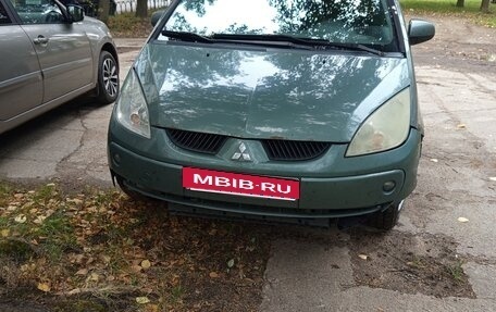 Mitsubishi Colt VI рестайлинг, 2004 год, 320 000 рублей, 3 фотография