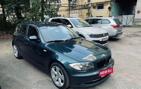 BMW 1 серия, 2010 год, 999 999 рублей, 3 фотография