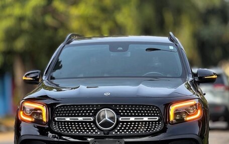 Mercedes-Benz GLB, 2023 год, 3 400 000 рублей, 3 фотография