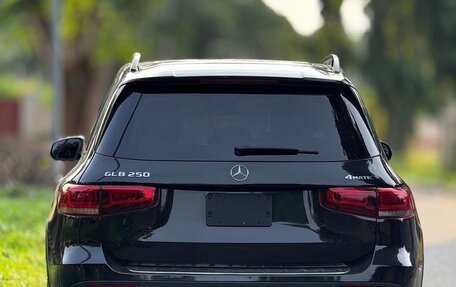 Mercedes-Benz GLB, 2023 год, 3 400 000 рублей, 11 фотография