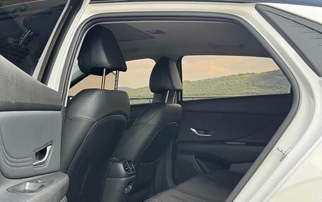 Hyundai Elantra, 2023 год, 1 230 000 рублей, 9 фотография