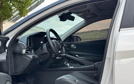 Hyundai Elantra, 2023 год, 1 230 000 рублей, 8 фотография