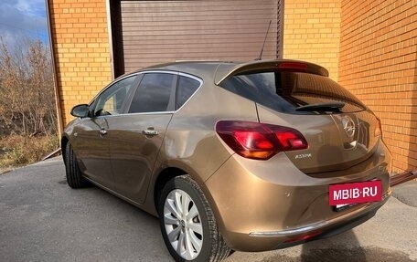 Opel Astra J, 2012 год, 999 000 рублей, 3 фотография