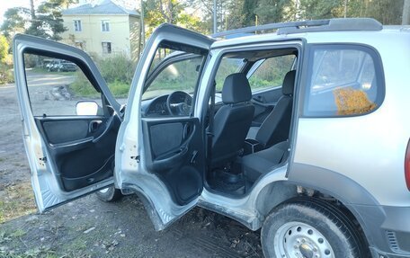 Chevrolet Niva I рестайлинг, 2011 год, 450 000 рублей, 16 фотография