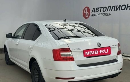 Skoda Octavia, 2017 год, 999 000 рублей, 3 фотография