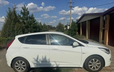 Hyundai Solaris II рестайлинг, 2016 год, 800 000 рублей, 1 фотография