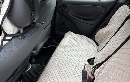 Toyota Vitz, 2002 год, 300 000 рублей, 7 фотография