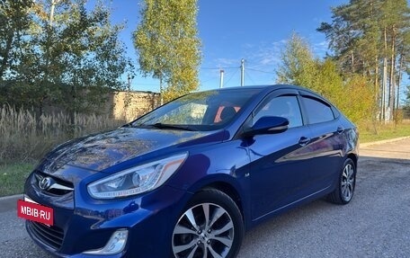 Hyundai Solaris II рестайлинг, 2014 год, 798 000 рублей, 24 фотография