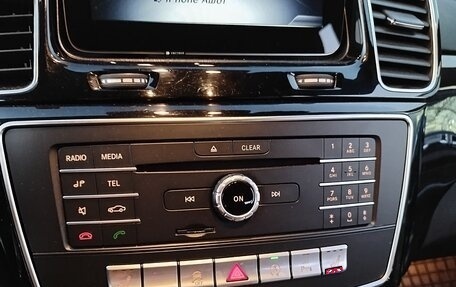 Mercedes-Benz GLS, 2019 год, 4 500 000 рублей, 11 фотография