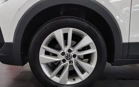Volkswagen T-Cross I, 2021 год, 1 450 000 рублей, 17 фотография